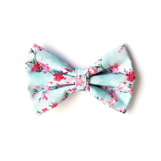 Hello Darling ~ dog bow tie